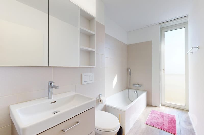 Spacious living with high quality of life (8)