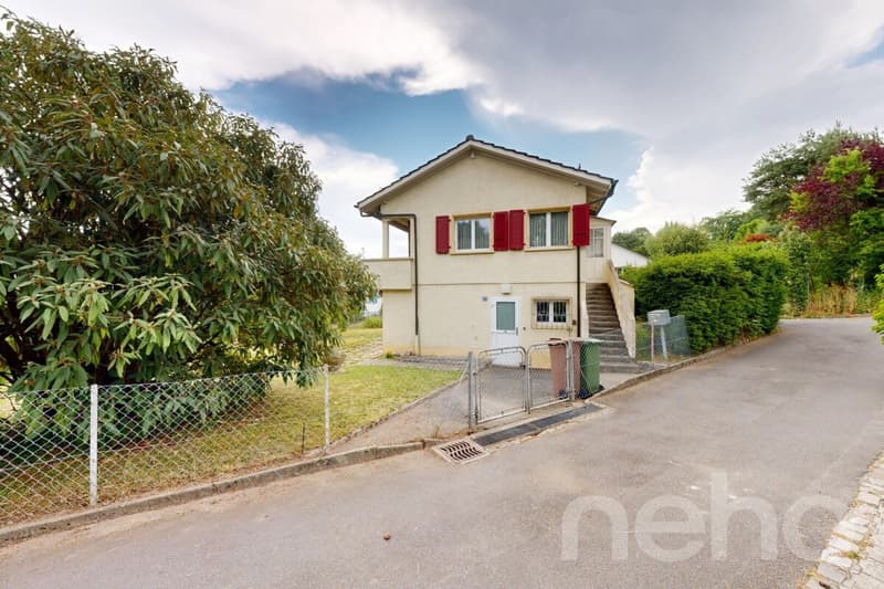 Exklusiv: Kleines 3-Zimmer-Villen mit Renovierungsbedarf (2)