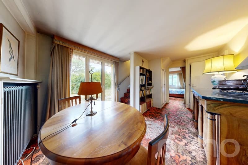 Exklusiv: Kleines 3-Zimmer-Villen mit Renovierungsbedarf (3)