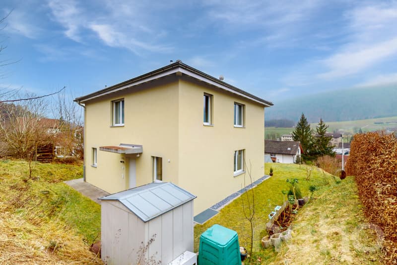 Modernes Einfamilienhaus mit Weitblick und Top-Lage in Laupersdorf (3)