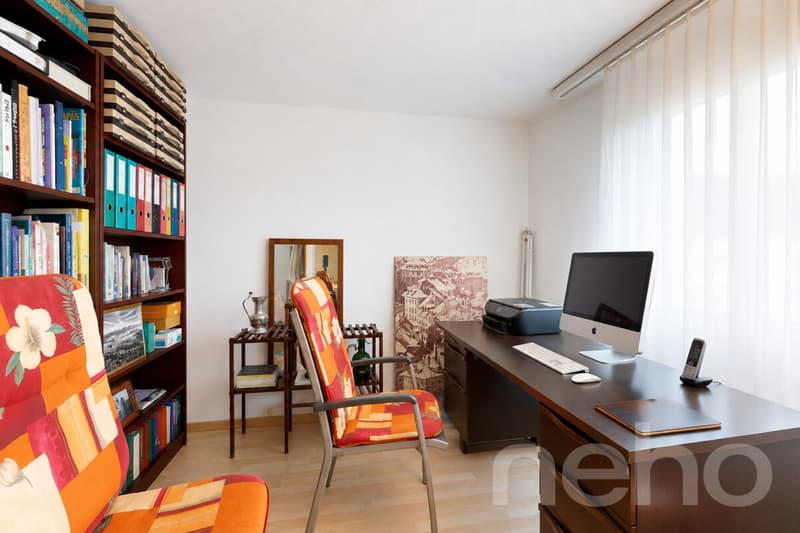 Gepflegte 3.5 Zimmer Wohnung mit Cheminée und Balkon (7)