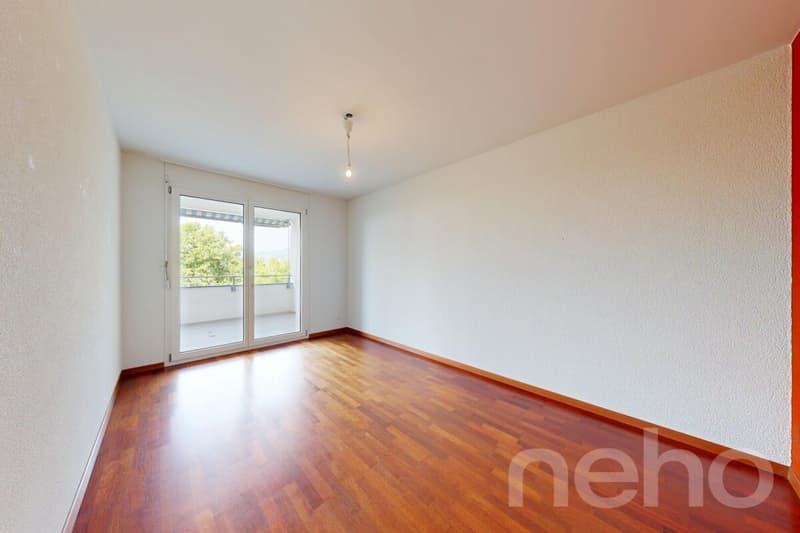 Grosse und helle Wohnung mit Weitsicht in Ipsach (5)