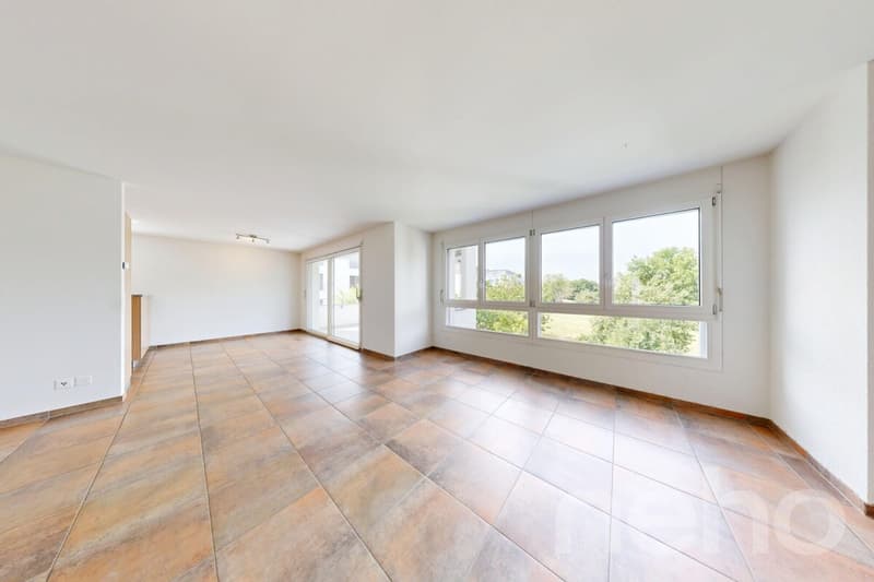 Grosse und helle Wohnung mit Weitsicht in Ipsach (2)