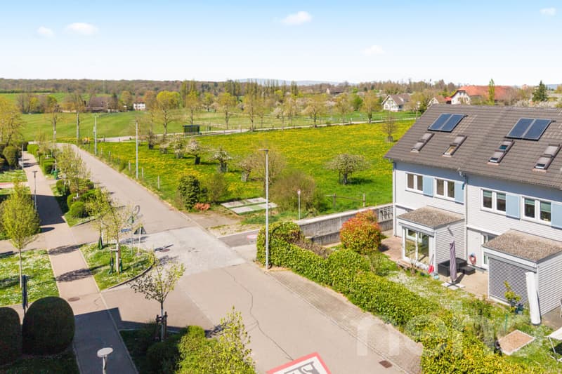 Charming row house in a quiet location in Oberwil (12)