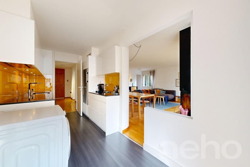Beautiful 3.5-room apartment just a stone's throw from the center of Chailly, a must-see! (5)