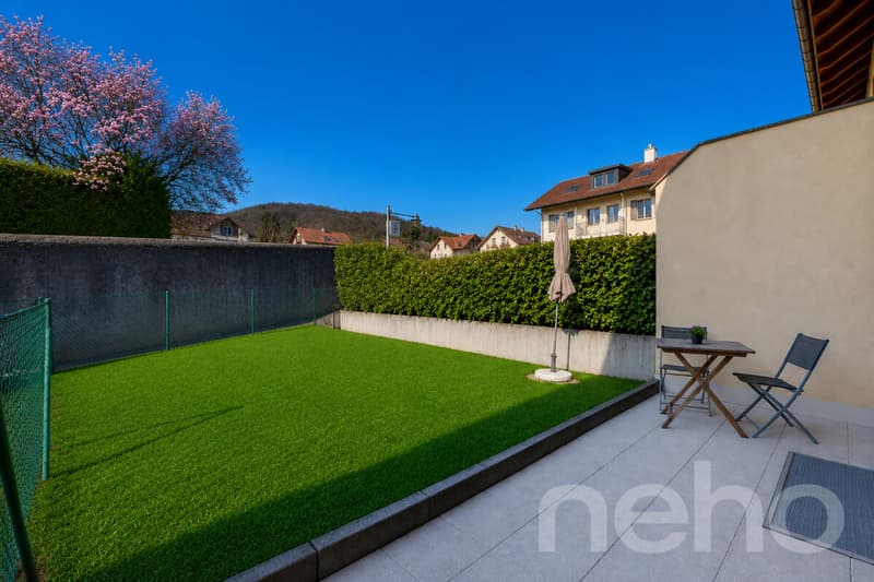Spacious house with spectacular views of the lake and the Alps (3)