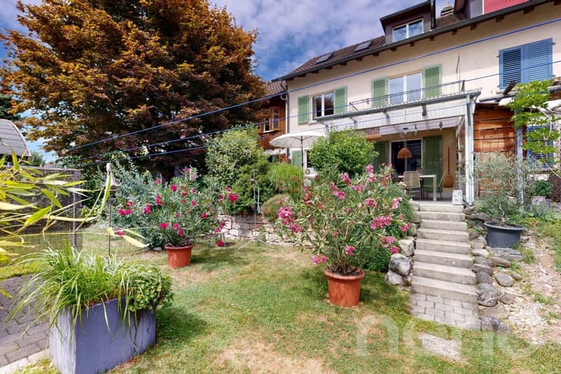 Maison de rang charmante dans un emplacement central à Uster (1)