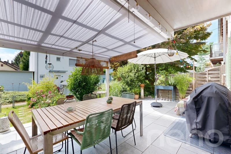 Maison de rang charmante dans un emplacement central à Uster (9)