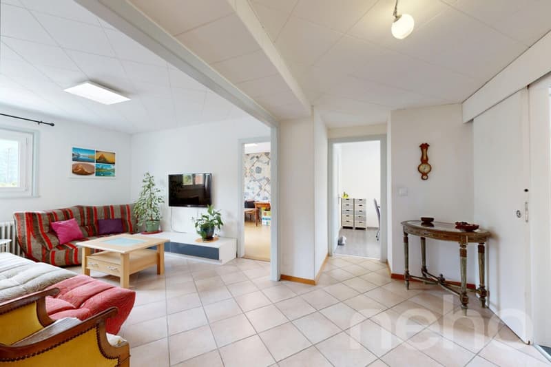 Family house with two apartments and great potential in Sion (12)