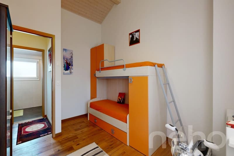Beautiful contemporary villa perfectly maintained (9)