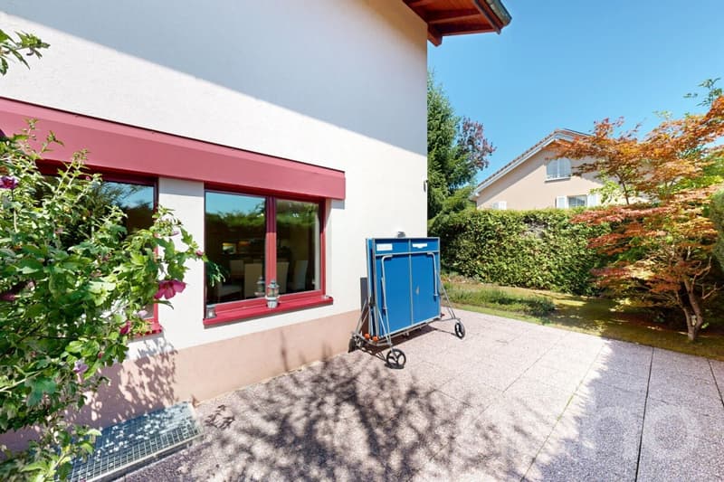 A charming family home with a garden in the heart of Épalinges (9)