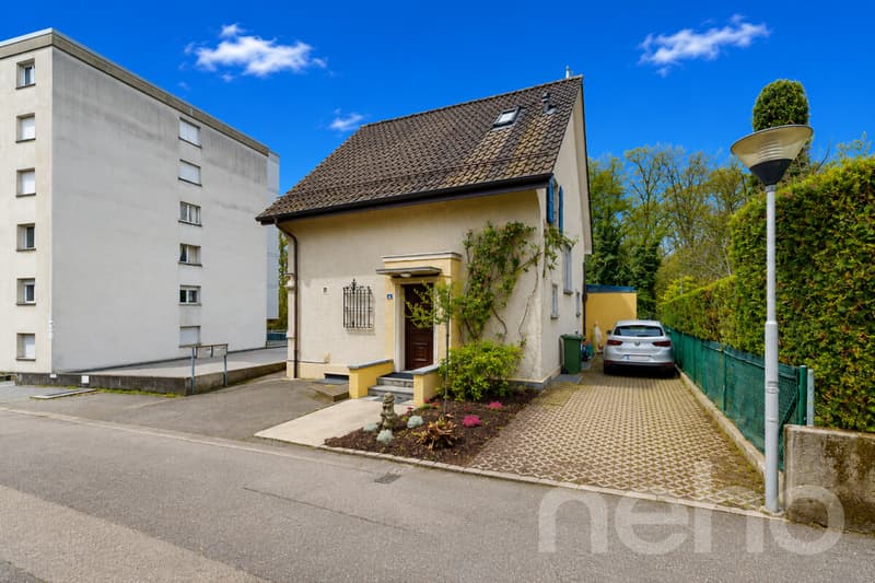 5-room triplex of 150 m² to personalize with finished basement (1)