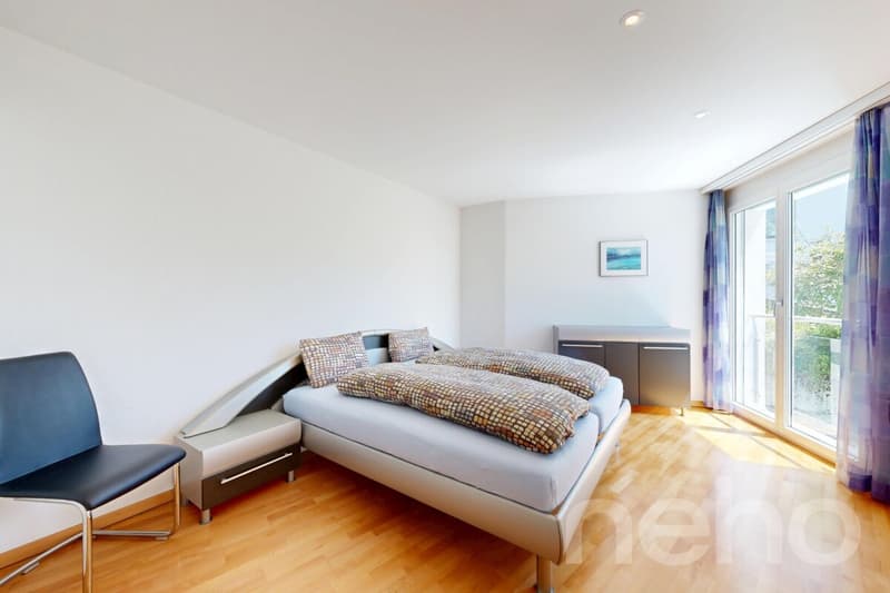 Exclusive terrace apartment with panoramic lake view (10)