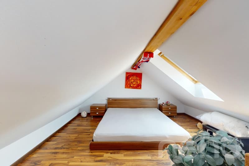 Casa multifamiliare spaziosa con 3 unità in una posizione tranquilla (9)
