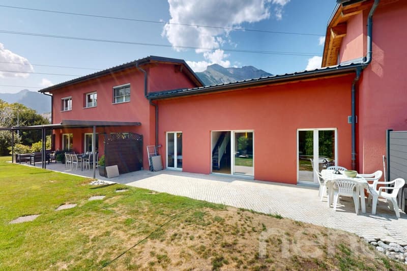 Casa di quattro locali con giardino privato (5)