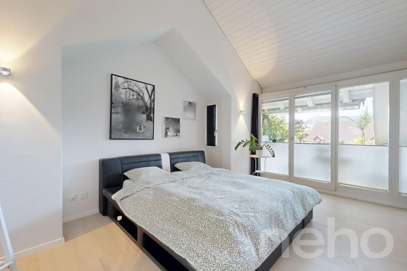 Exclusive 4.5-room attic apartment with a dreamy view of the Rhine (9)