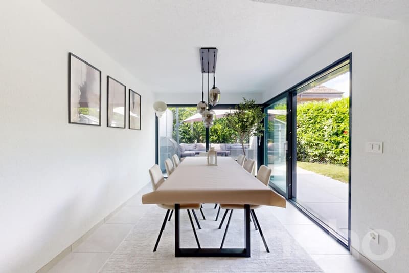 Magnificent fully renovated duplex (12)