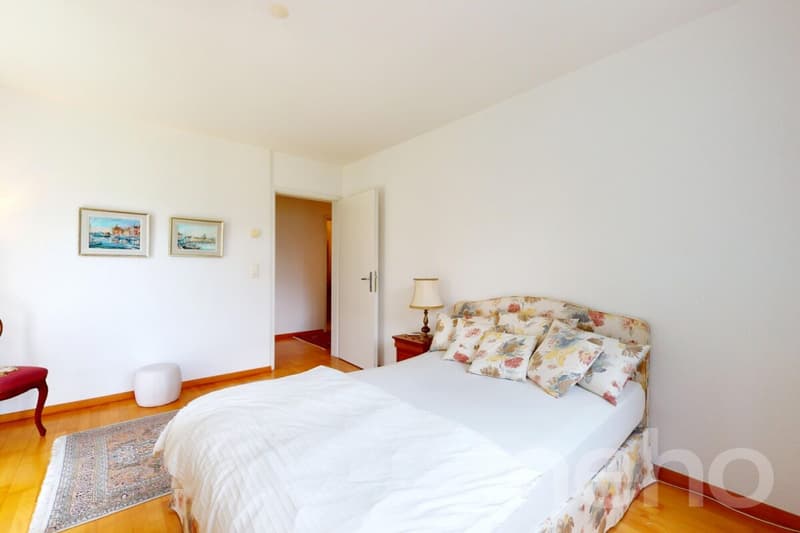 Appartement spacieux 4.5 pièces avec loggia dans un emplacement central et calme (4)