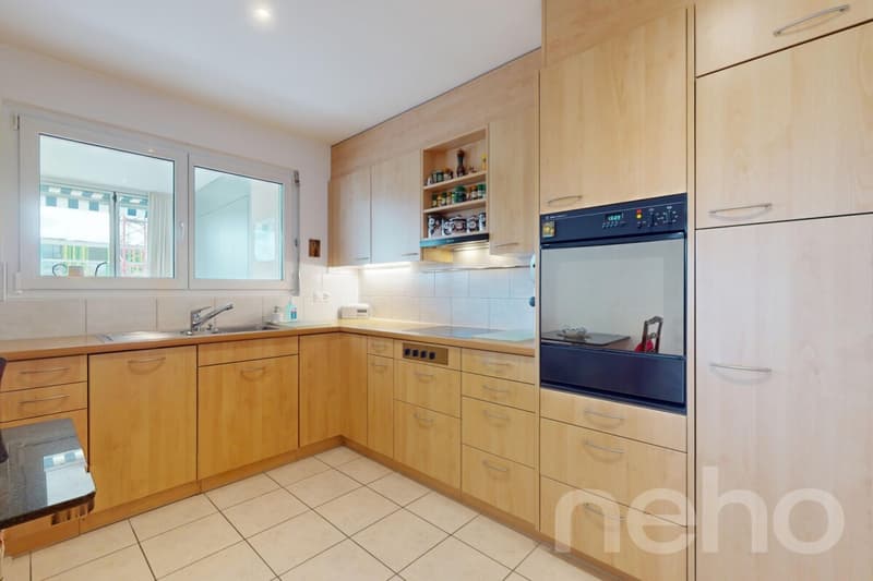 Appartement spacieux 4.5 pièces avec loggia dans un emplacement central et calme (7)