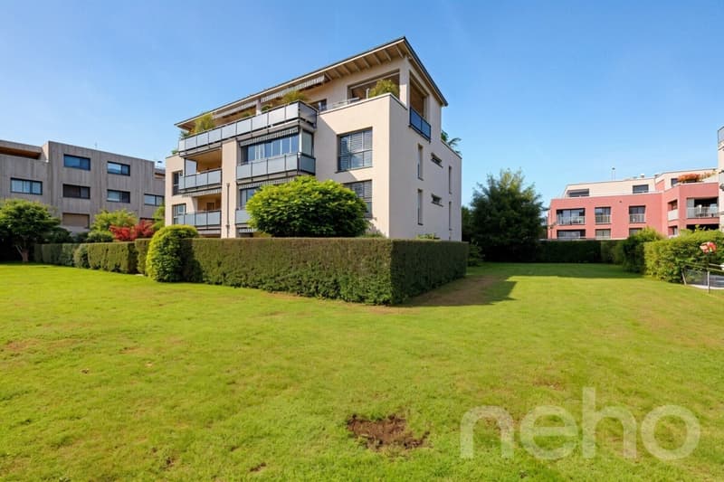 Appartement spacieux 4.5 pièces avec loggia dans un emplacement central et calme (11)