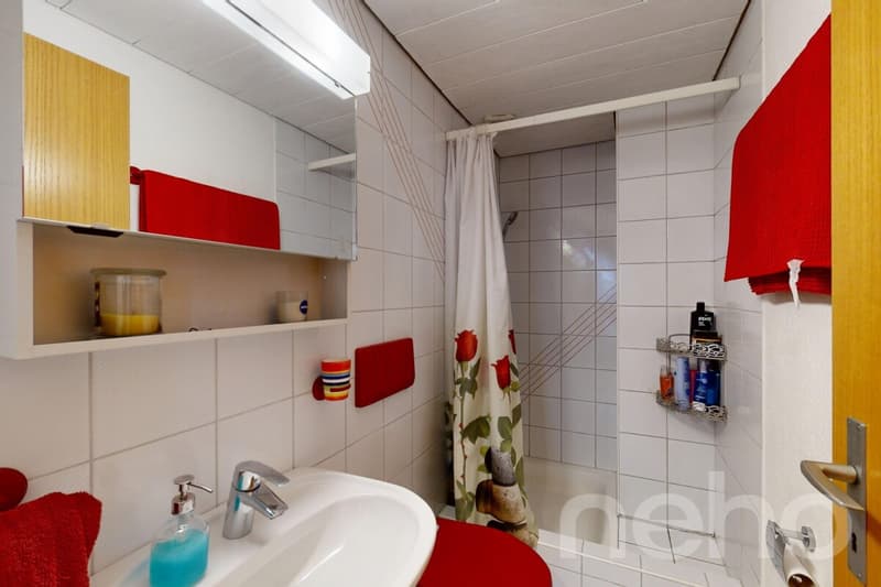 Charmantes Zweifamilienhaus mit Potenzial in Kappelen (11)