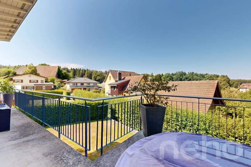 Charming family house with idyllic garden (12)