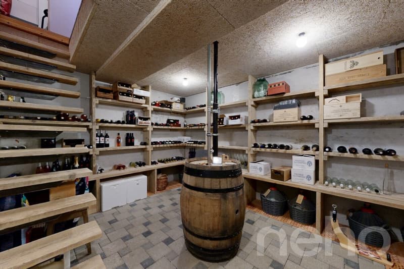 Prächtige 220 m² Villa mit Pool (12)