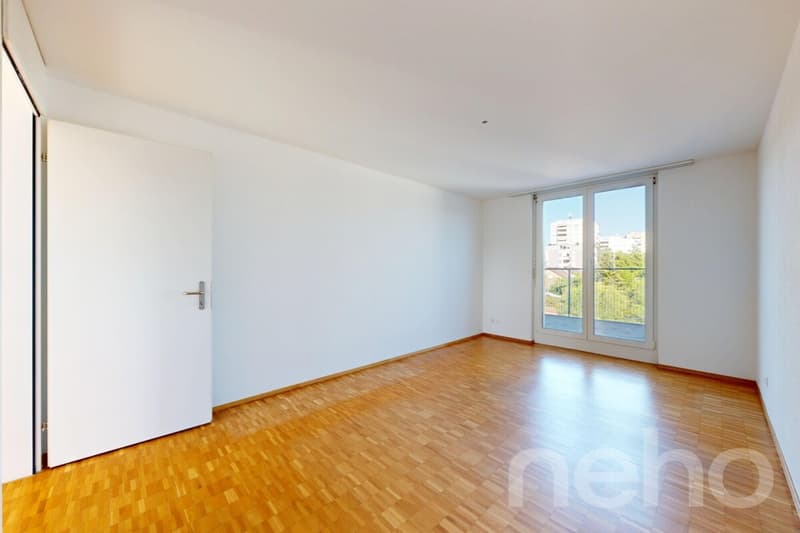 Lichtdurchflutete 3.5-Zimmer-Wohnung mit grosszügiger Terrasse (12)