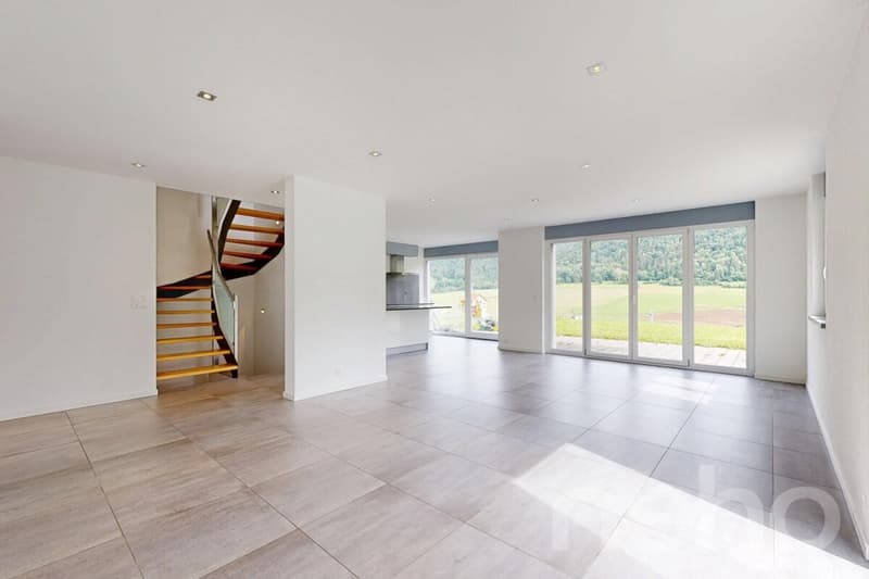 Maison familiale ? 185 m² et vue panoramique sur les montagnes (3)