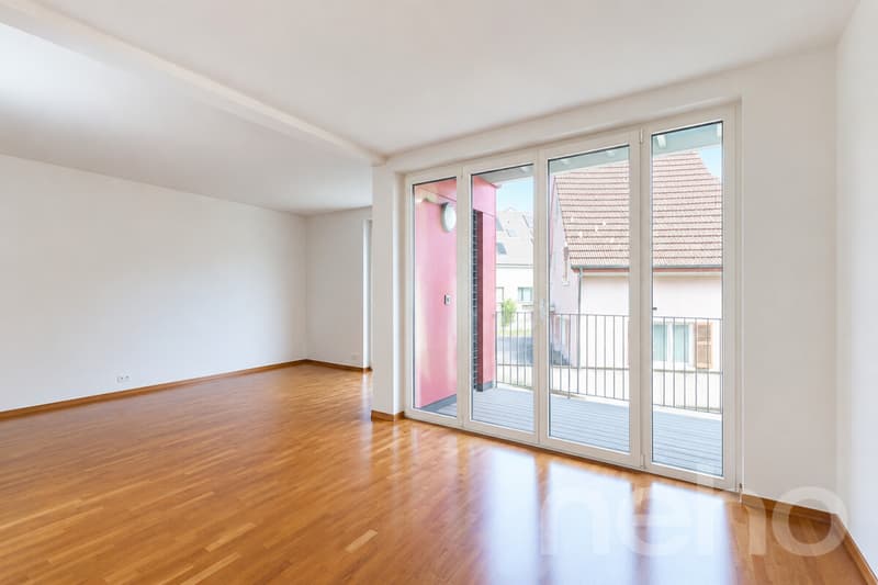 Stilvolle 3.5-Zimmer-Wohnung mit Balkon in MINERGIE-Überbauung (5)