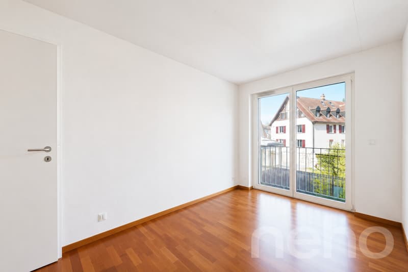 Stilvolle 3.5-Zimmer-Wohnung mit Balkon in MINERGIE-Überbauung (12)