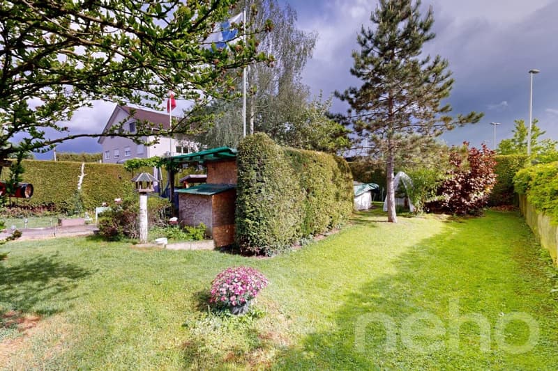Gepflegtes 5.5-Zimmer-EFH mit wunderschönem Garten in Niederuzwil (4)