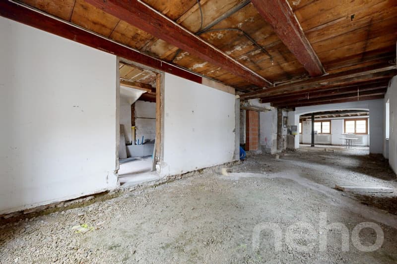 Investitionsgebäude - Möglichkeit, 5 Einheiten für 360m2 Nettofläche zu schaffen (2)
