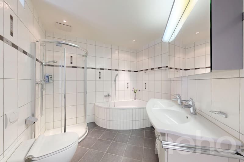 Exklusiver Wohntraum mit Panorama, Wintergarten und Terrasse (11)