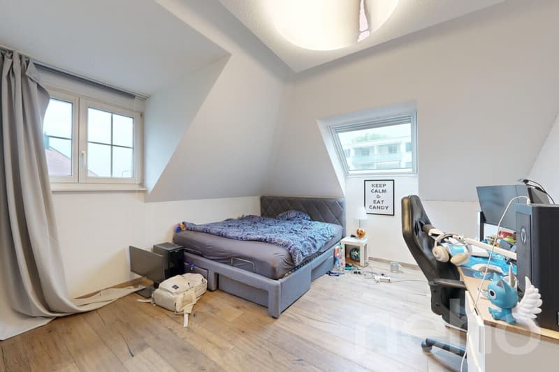 Charmante 3.5-Zimmerwohnung mit offener Galerie und Cheminée (8)