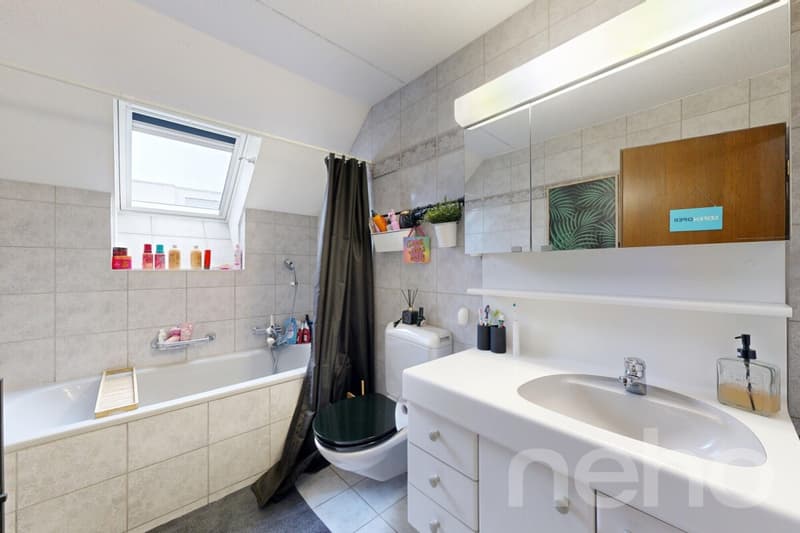 Charmante 3.5-Zimmerwohnung mit offener Galerie und Cheminée (7)