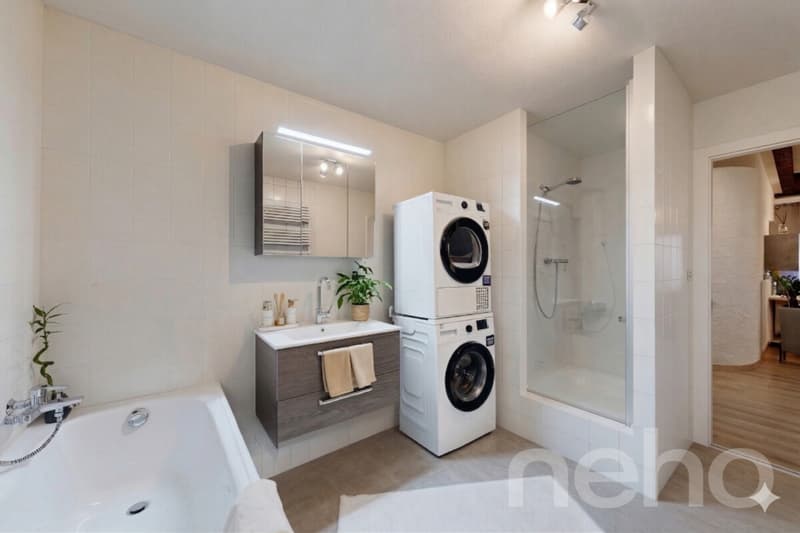 Building with excellent yield, well maintained! (9)