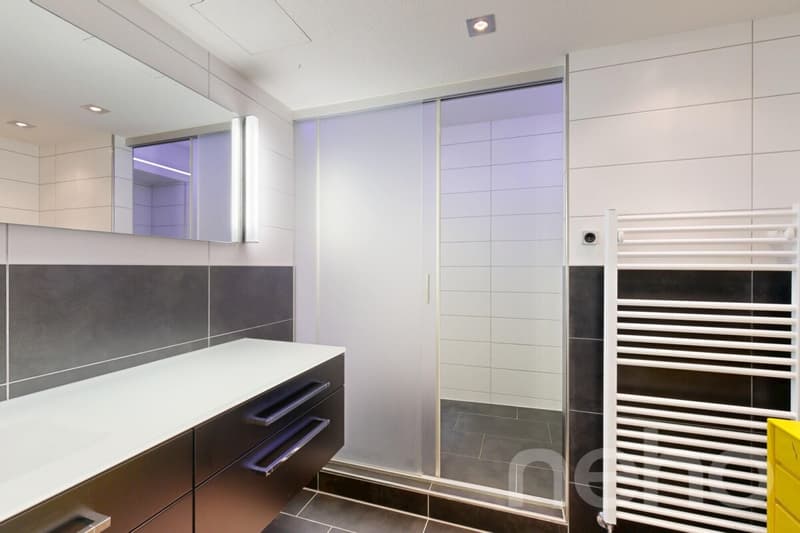 Lots of space for the family with unobstructable views (9)