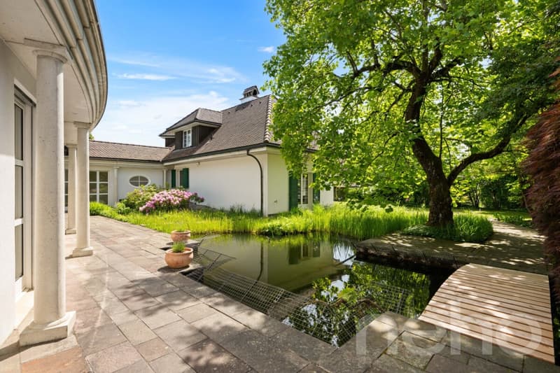 Domaine de campagne exclusif avec deux maisons & jardin de parc (1)