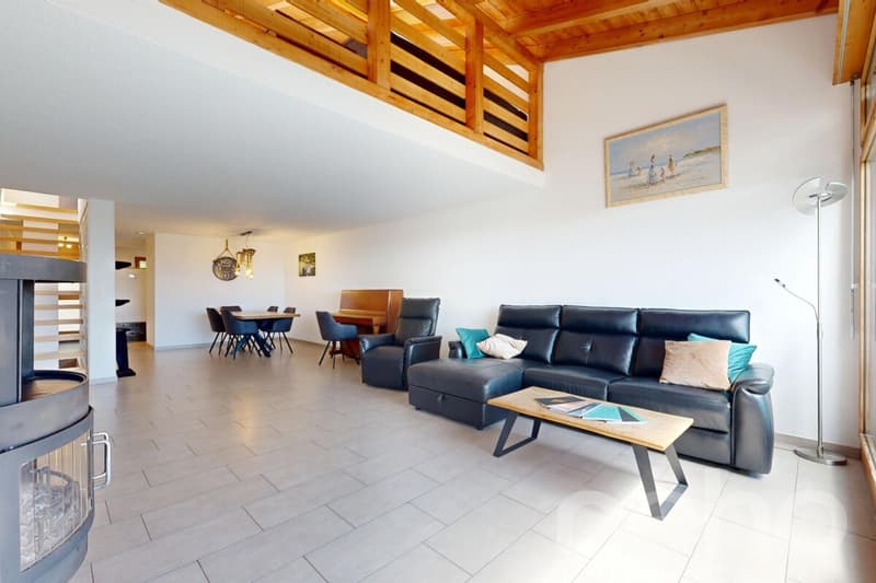 5.5-Zimmer Reihenhaus mit hervorragendem Wohn-Setup und Weitsicht (2)
