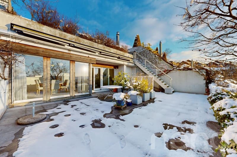 Terrassenwohnung auf zwei Ebenen mit Wintergarten und Panorama (1)