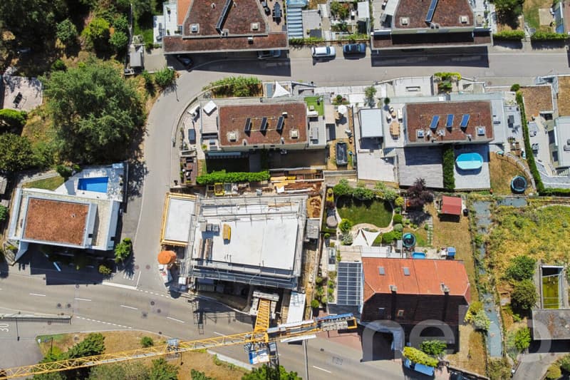 Casa a schiera con attico, giardino e vista panoramica (9)