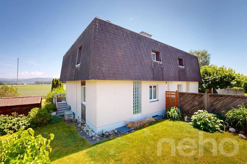Semi-detached house in Jegenstorf: 4.5 rooms on 3 floors (1)