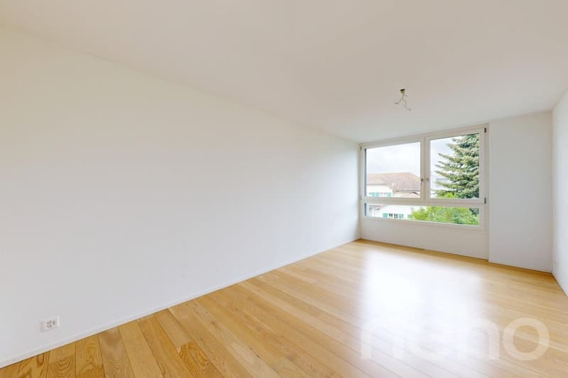 Moderne 4.5-Zimmer-Wohnung mit grosszügigem Wohnkonzept (5)