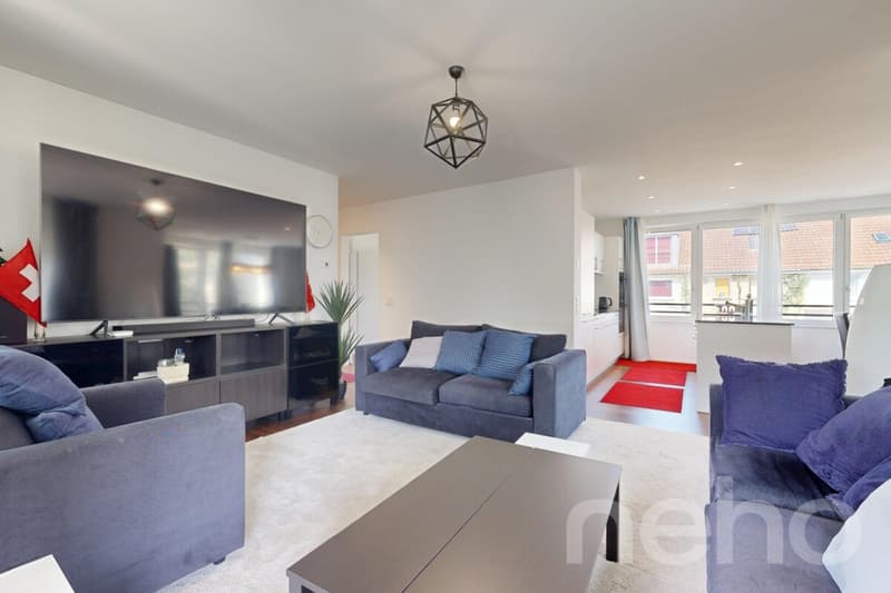 Neuwertige 3.5-Zimmer-Wohnung mit Balkon und Top-Ausstattung (2)