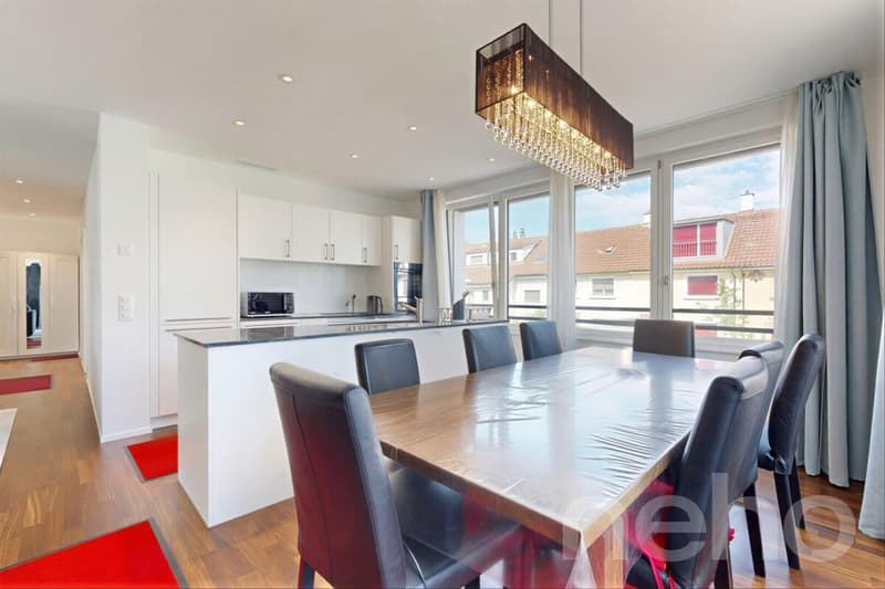 Neuwertige 3.5-Zimmer-Wohnung mit Balkon und Top-Ausstattung (8)
