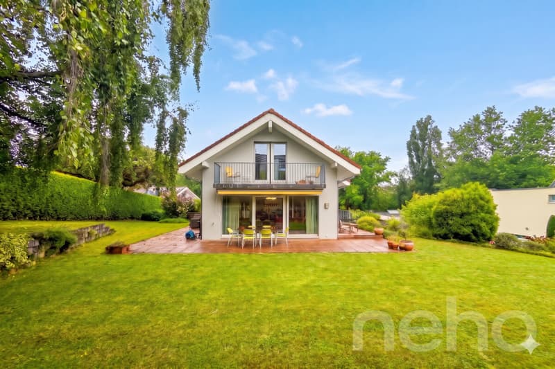 Elegant semi-detached house with a garden on the outskirts of Morges (1)
