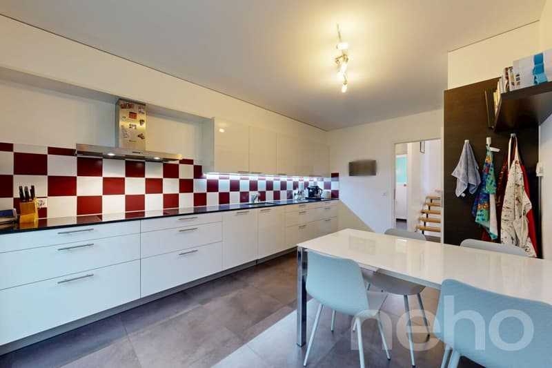 Elegant semi-detached house with a garden on the outskirts of Morges (12)