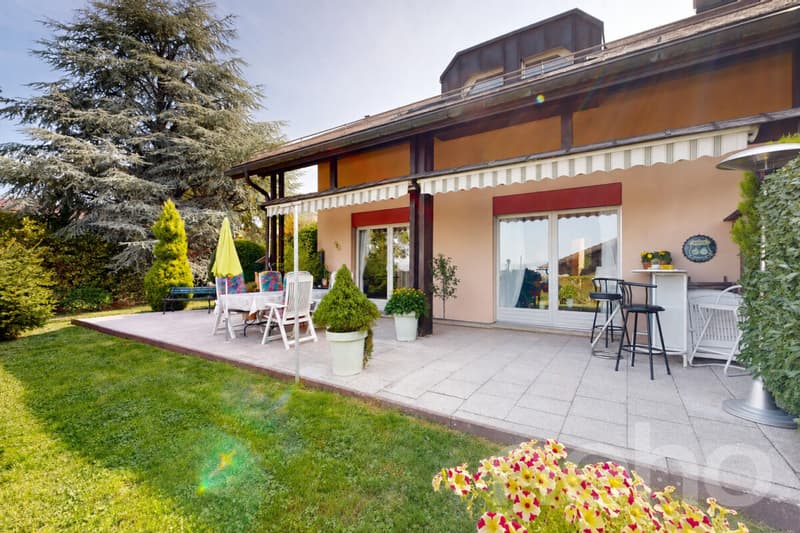 Charmantes Haus mit großem baumgesäumten Garten und Blick auf den Jura! (1)