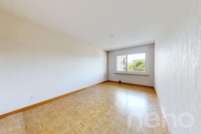 Praktische 4-Zimmerwohnung mit grossem Balkon im Längi-Quartier (5)